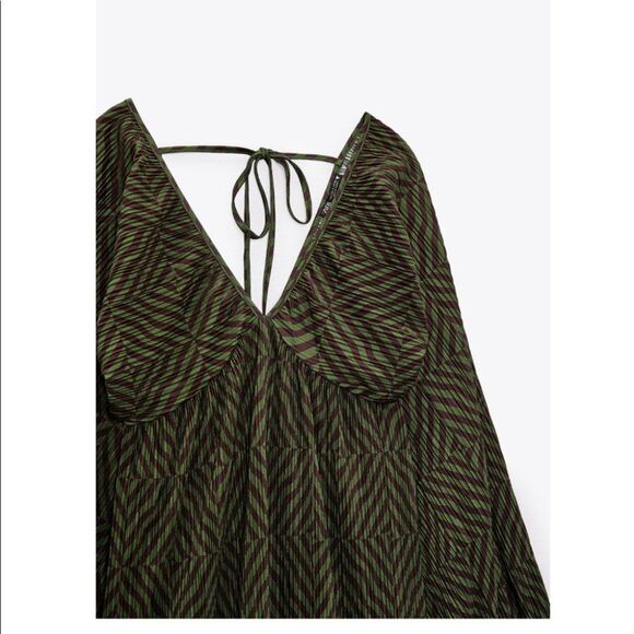 ZARA PRINTED PLEATED DRESS - Picture 3 of 6